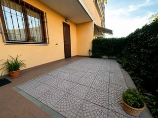 Appartamento in Vendita a Viareggio, zona Torre Del Lago Puccini, 199'000&euro;, 78 m², arredato