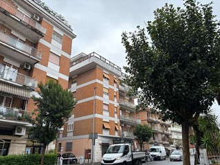 Bilocale in Affitto a Ciampino, 750&euro;, 68 m², arredato