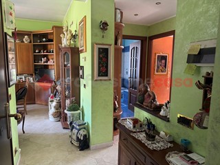 Trilocale in Vendita a Senago, 190'000&euro;, 84 m², arredato, con Box
