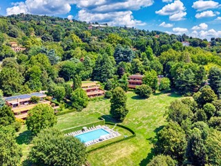 Appartamento in Vendita a Moncalieri, 1'500'000&euro;, 538 m²