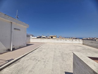 Appartamento in Vendita a Capaci, 148'000&euro;, 140 m²