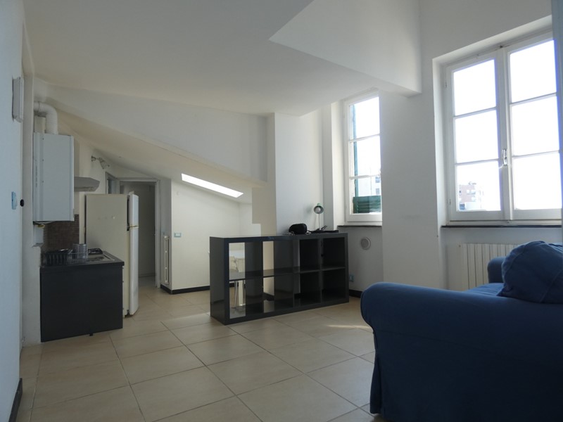 Quadrilocale in Affitto a Genova, zona Carignano, 720&euro;, 65 m², arredato