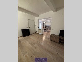 Quadrilocale in Affitto a Firenze, zona Duomo, 1'850&euro;, 110 m², arredato