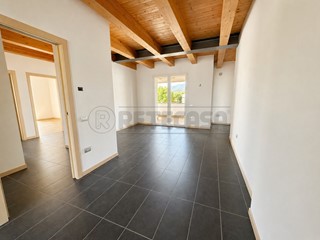 Appartamento in Vendita a Schio, zona Schio, 255'000&euro;, 165 m², con Box