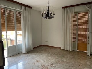 Appartamento in Vendita a Pesaro, 330'000&euro;, 185 m², con Box