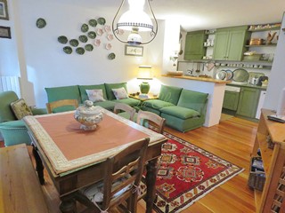 Quadrilocale in Affitto a Courmayeur, zona Plan Gorret, 1'350&euro;, 100 m², arredato, con Box