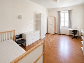 Appartamento in Affitto a Bologna, zona Centro Storico, 2'720&euro;, 165 m², arredato