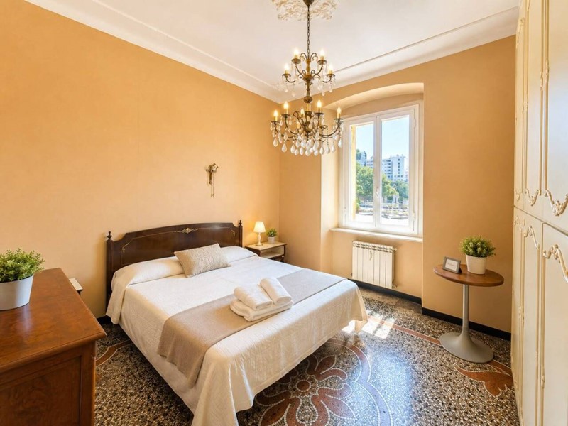 Appartamento in Vendita a Genova, zona San Fruttuoso, 120'000&euro;, 94 m²