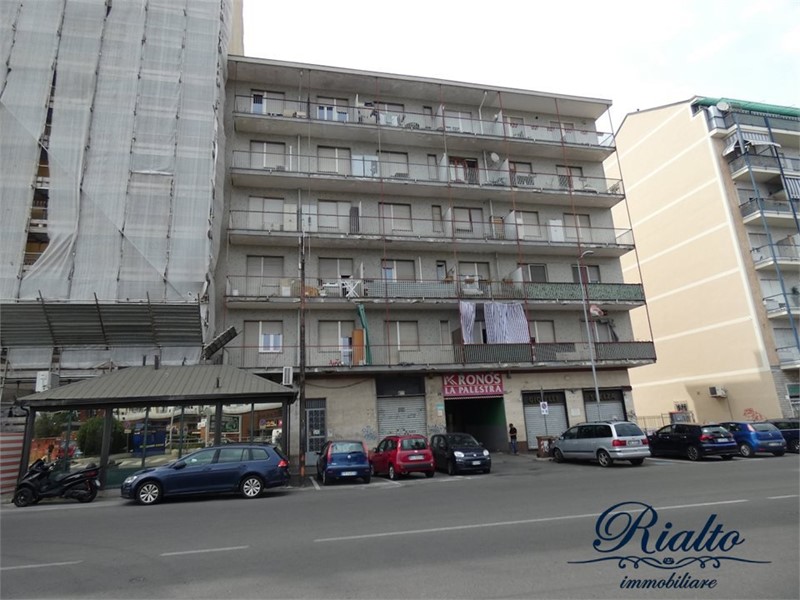 Bilocale in Vendita a Moncalieri, 82'000&euro;, 63 m²