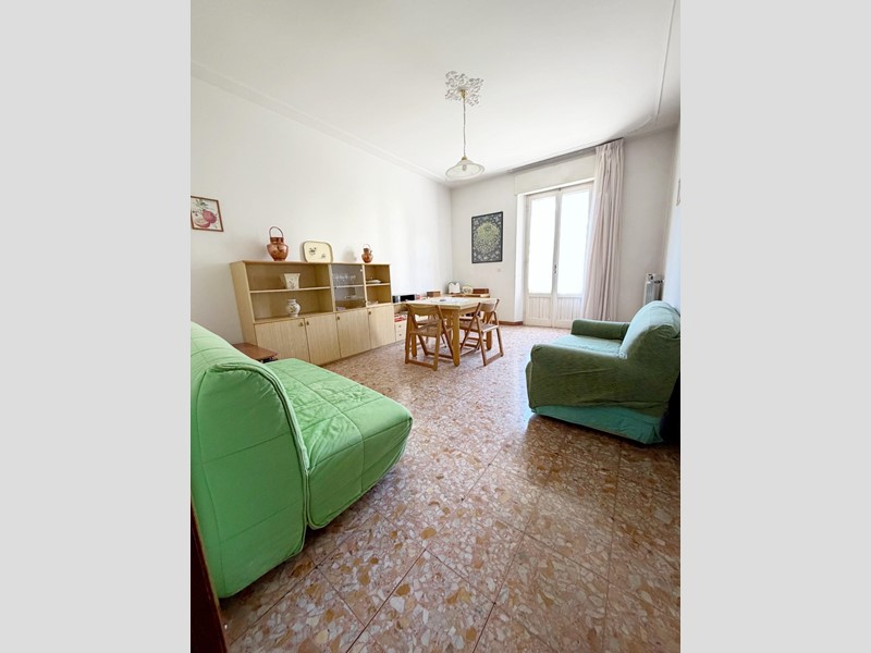Quadrilocale in Vendita a Poggibonsi, 178'000&euro;, 115 m², con Box