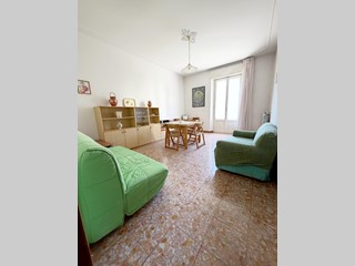 Quadrilocale in Vendita a Poggibonsi, 178'000&euro;, 115 m², con Box