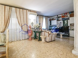 Appartamento in Vendita a Pisa, 320'000&euro;, 123 m²