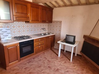 Bilocale in Vendita a Cinigiano, 45'000&euro;, 60 m²