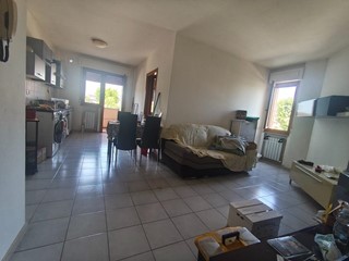 Bilocale in Vendita a Lucca, zona San Concordio Contrada, 95'000&euro;, 45 m², arredato