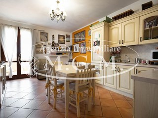 Trilocale in Vendita a Santa Maria a Monte, zona Ponticelli, 123'000&euro;, 89 m²