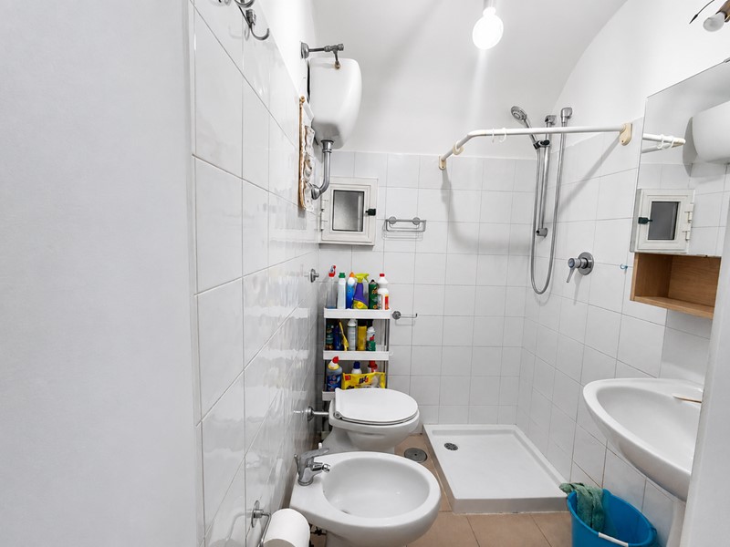Monolocale in Vendita a Napoli, 90'000&euro;, 25 m², arredato