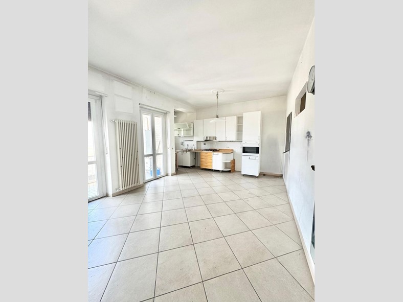 Quadrilocale in Vendita a Grugliasco, 198'000&euro;, 130 m²