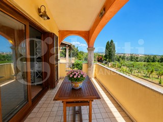 Trilocale in Vendita a Budoni, 260'000&euro;, 77 m², arredato