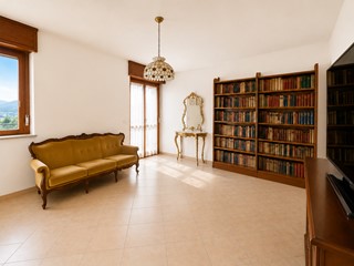 Attico in Vendita a Collegno, 320'000&euro;, 110 m², con Box