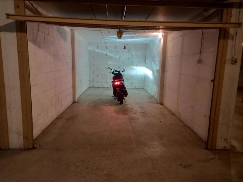 Trilocale in Vendita a Verona, 215'000&euro;, 85 m², arredato