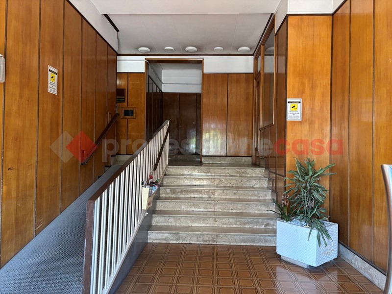 Appartamento in Vendita a Taranto, 210'000&euro;, 175 m², con Box