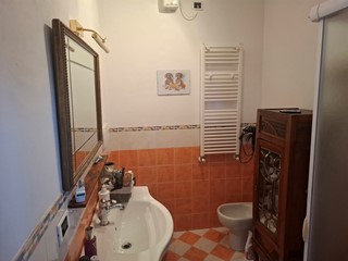 Appartamento in Vendita a Sanremo, 390'000&euro;, 140 m², arredato, con Box