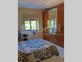 Quadrilocale in Vendita a Messina, 92'000&euro;, 100 m²