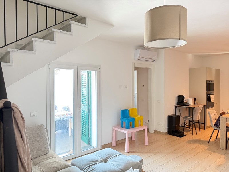 Appartamento in Vendita a Santo Stefano di Magra, 325'000&euro;, 134 m², arredato