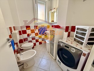 Quadrilocale in Vendita a Siracusa, zona Tisia - Tica - Zecchino, 130'000&euro;, 110 m²