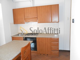 Bilocale in Affitto a Pavia, zona Stazione, 640&euro;, 40 m², arredato