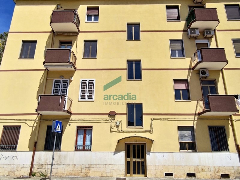Quadrilocale in Vendita a Bari, zona Japigia, 160'000&euro;, 91 m²