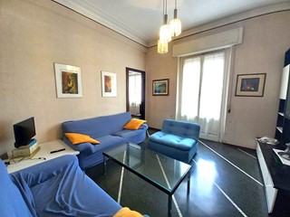 Appartamento in Vendita a Rapallo, 315'000&euro;, 133 m², con Box
