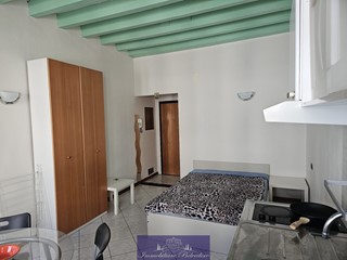 Monolocale in Affitto a Firenze, zona Duomo, 750&euro;, 25 m², arredato