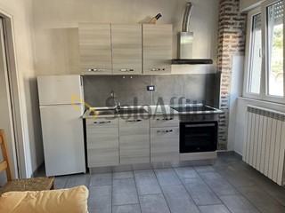 Trilocale in Affitto a Valle Salimbene, zona Belvedere, 600&euro;, 55 m², arredato