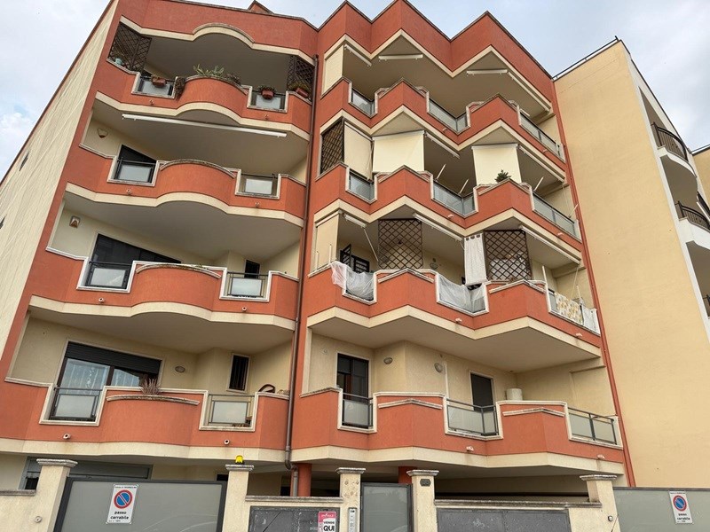 Quadrilocale in Vendita a Casamassima, zona centro, 230'000&euro;, 145 m², con Box