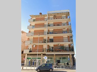 Attico in Vendita a Casamassima, zona centro, 285'000&euro;, 235 m²