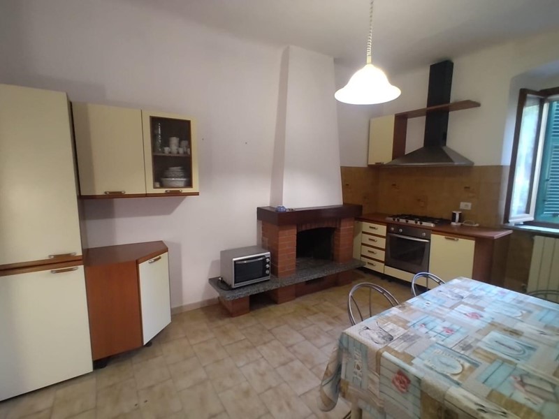 Quadrilocale in Affitto a Carrara, 850&euro;, 80 m², arredato