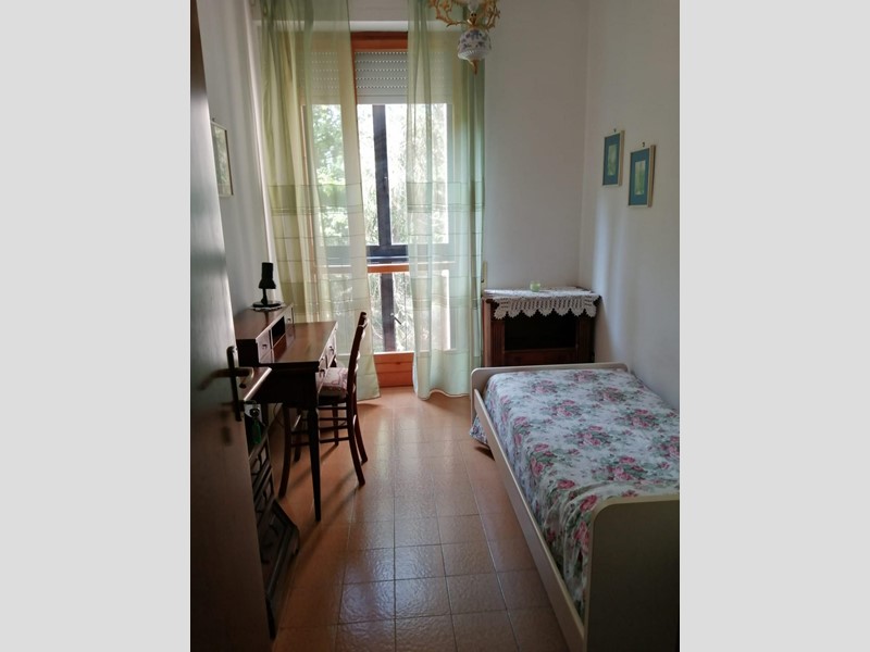 Monolocale in Affitto a Siena, 280&euro;, 12 m², arredato