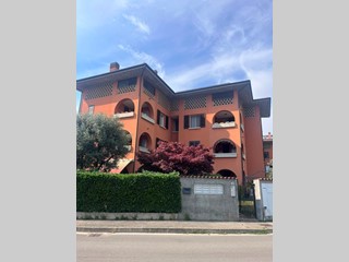 Bilocale in Vendita a Inzago, 157'000&euro;, 54 m², arredato, con Box
