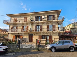 Quadrilocale in Vendita a Marano Marchesato, 65'000&euro;, 100 m²