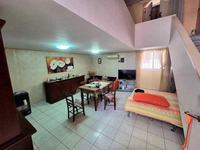 Bilocale in Vendita a Caivano, 29'000&euro;, 65 m², arredato