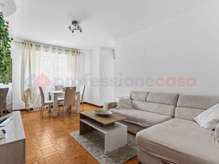 Quadrilocale in Vendita a Milano, 348'000&euro;, 105 m², arredato, con Box