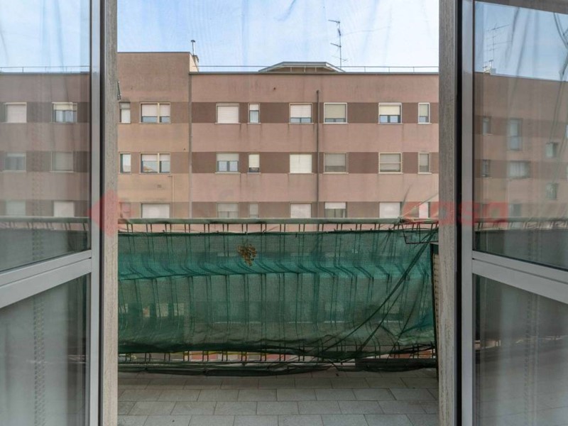 Trilocale in Vendita a Milano, 305'000&euro;, 75 m², arredato
