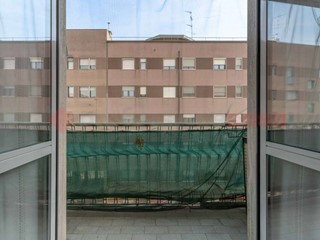 Trilocale in Vendita a Milano, 305'000&euro;, 75 m², arredato