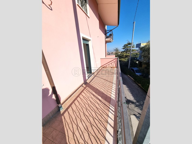 Trilocale in Affitto a Pescara, 800&euro;, 90 m²