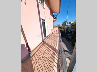 Trilocale in Affitto a Pescara, 800&euro;, 90 m²