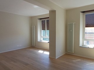 Appartamento in Affitto a Bologna, 3'500&euro;, 140 m², con Box