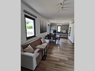Trilocale in Affitto a Villanova d'Albenga, 1'000&euro;, 80 m², arredato, con Box
