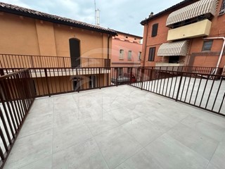 Bilocale in Vendita a Bologna, zona Santa Viola, 185'000&euro;, 60 m²
