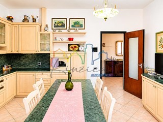 Quadrilocale in Vendita a Pisa, 259'000&euro;, 112 m², con Box